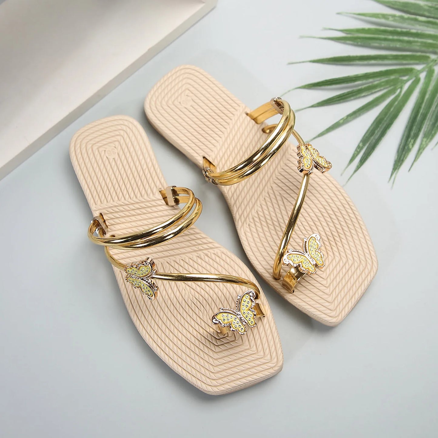 Women's Fashionable Butterfly Pinch Toe Sandals