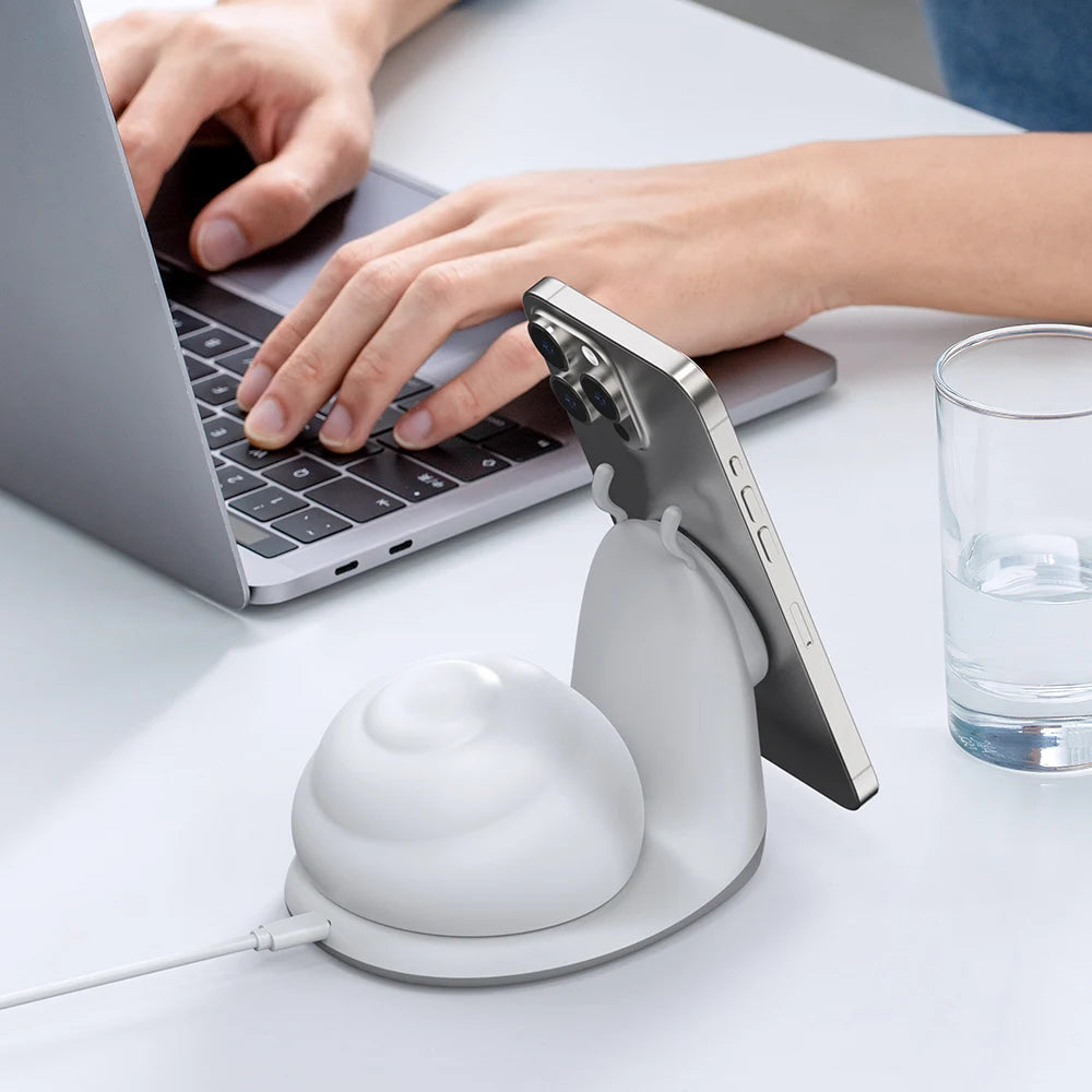15W Creative Wireless Magnetic Charger