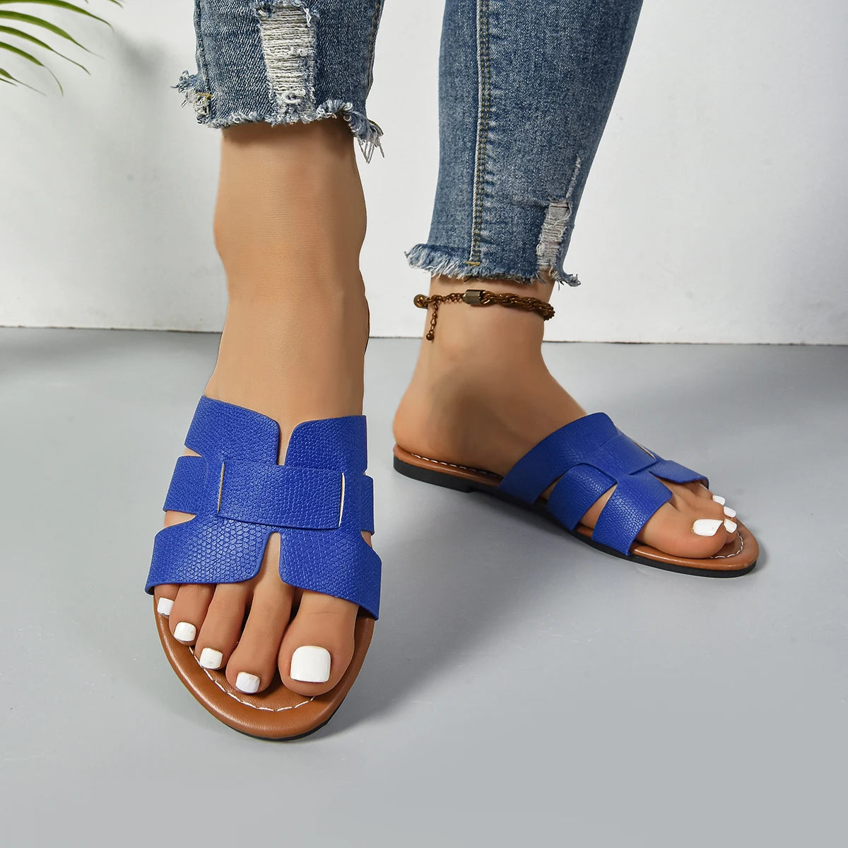 Ladies' Fashionable Casual Flat Sandals