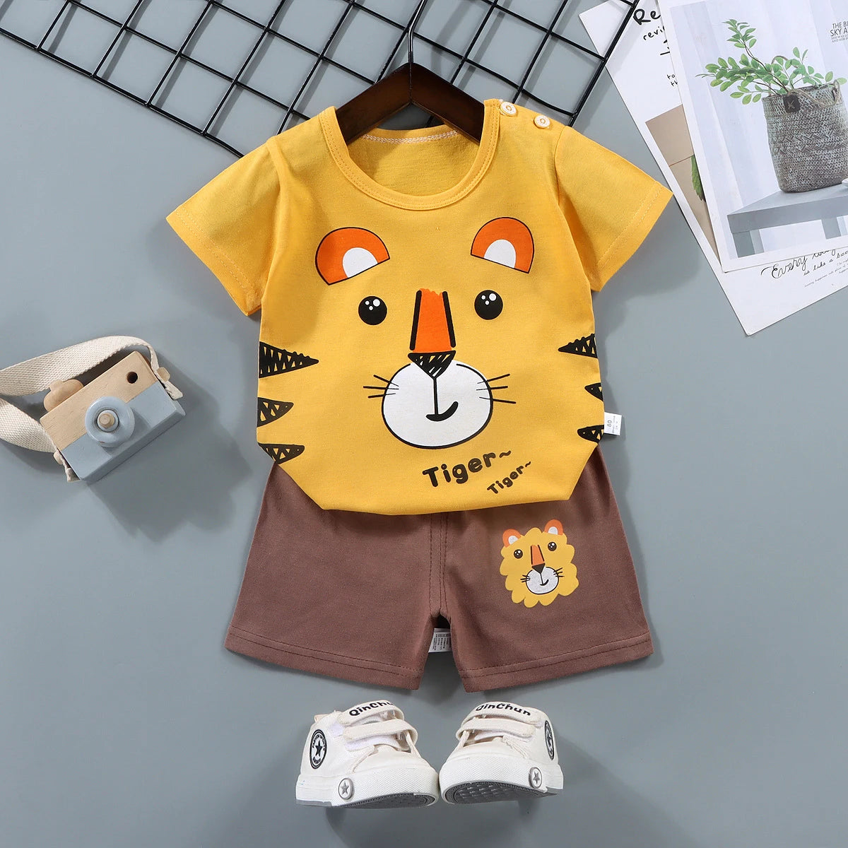 Unisex T-shirt Shorts 2PCS Set