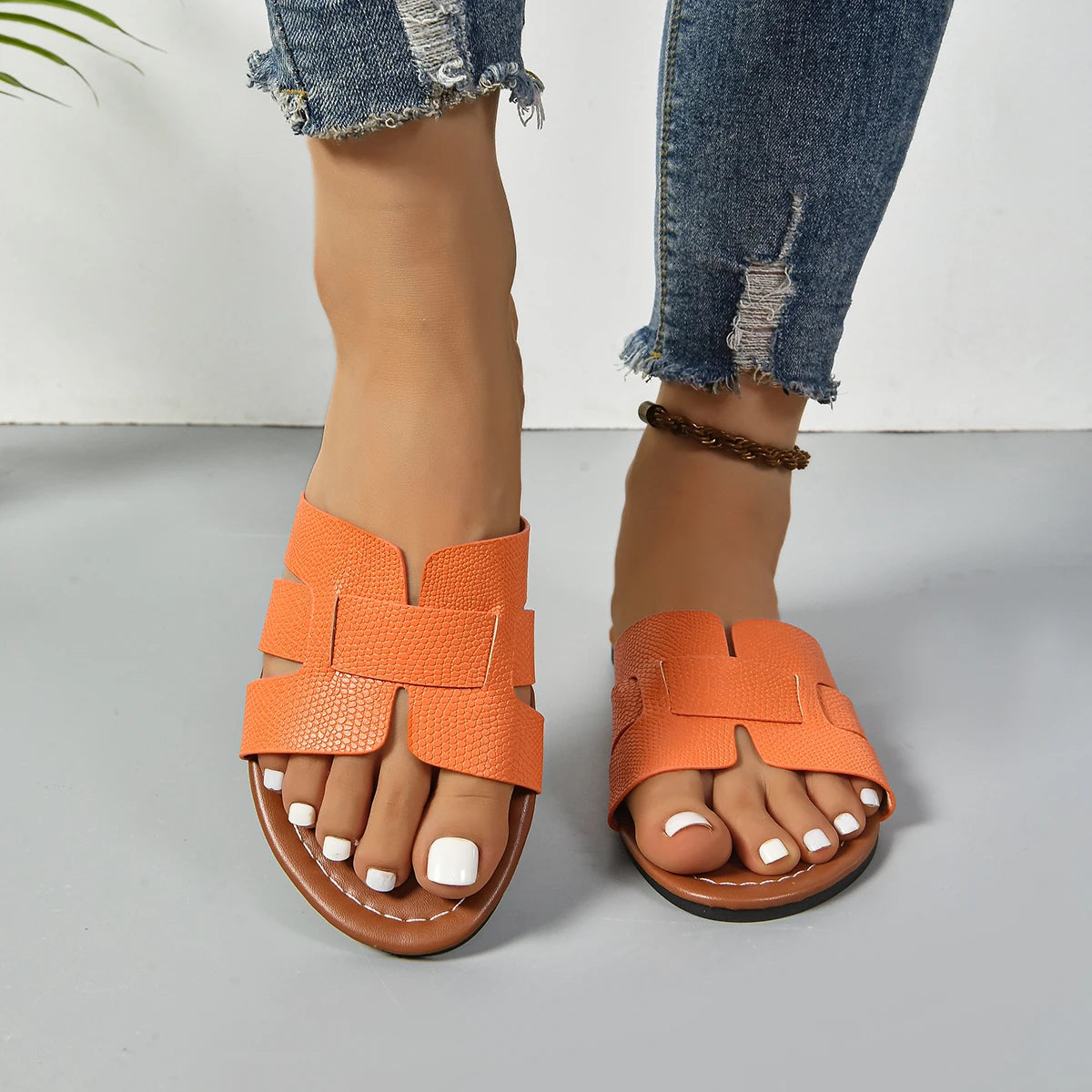 Ladies' Fashionable Casual Flat Sandals