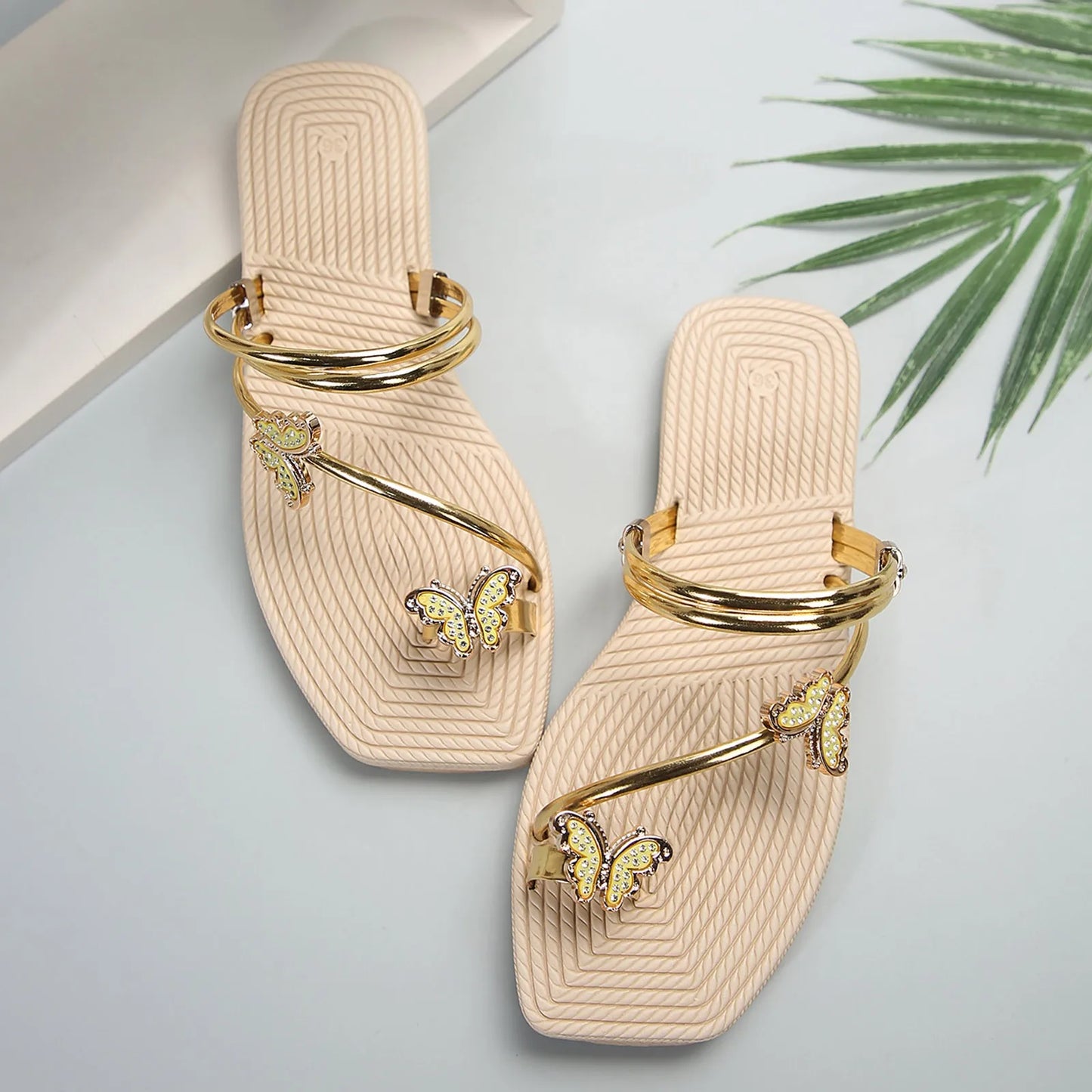Women's Fashionable Butterfly Pinch Toe Sandals
