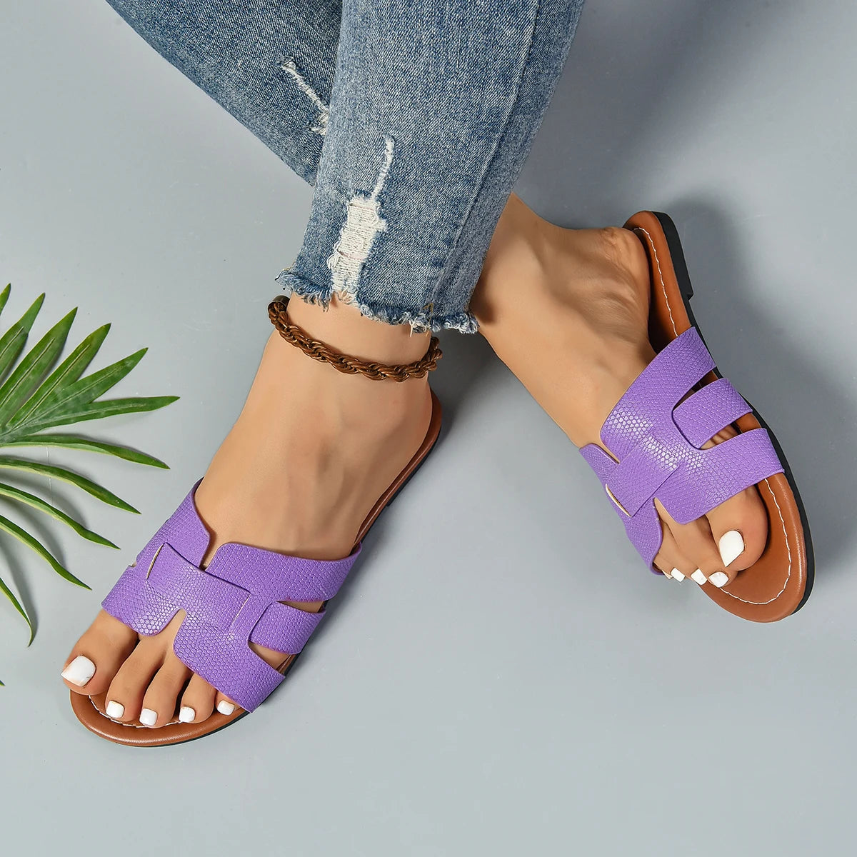 Ladies' Fashionable Casual Flat Sandals