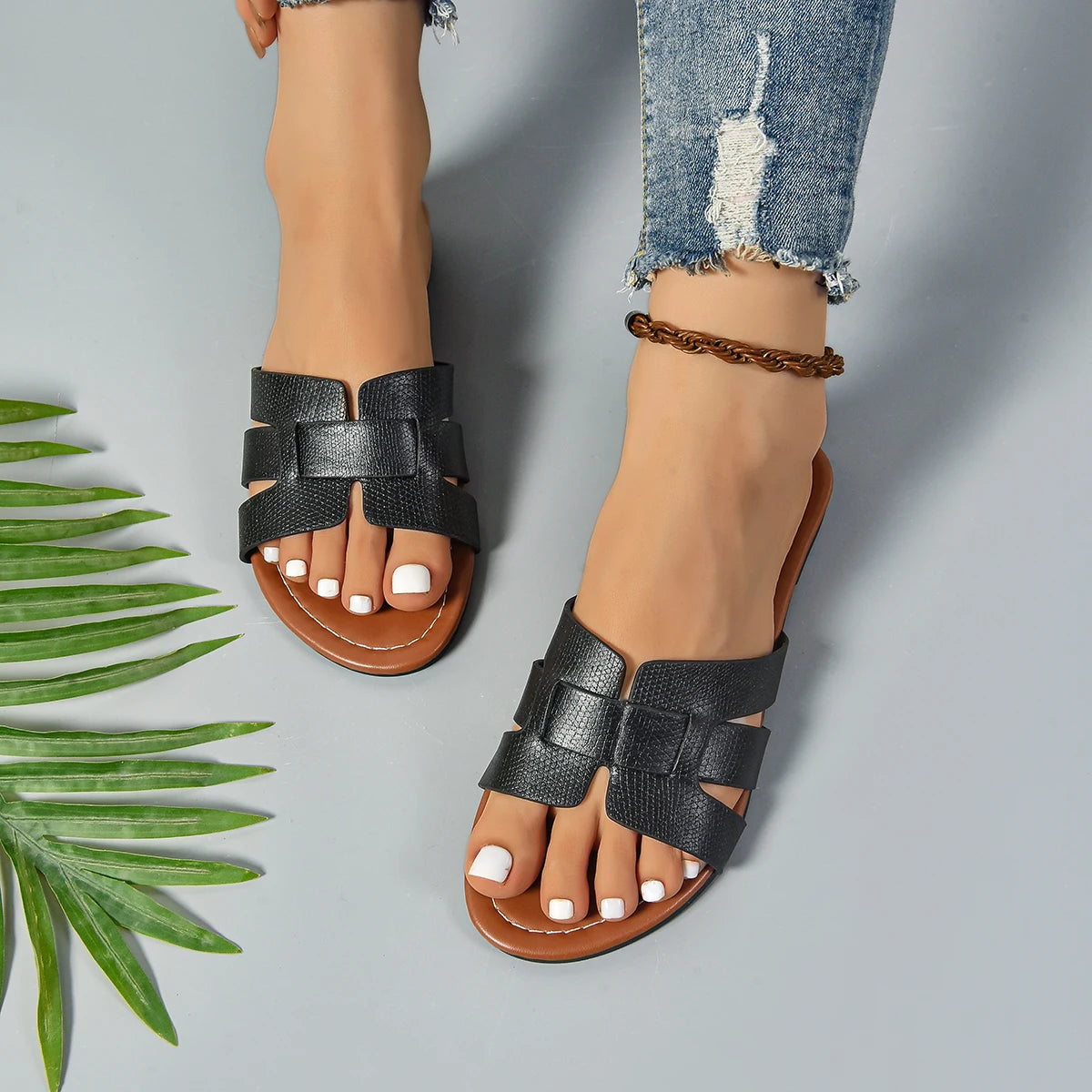 Ladies' Fashionable Casual Flat Sandals