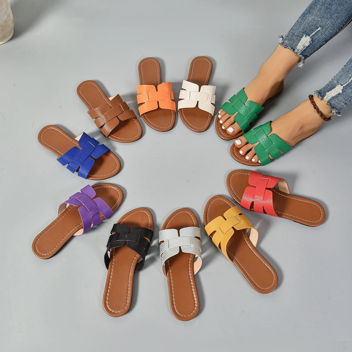 Ladies' Fashionable Casual Flat Sandals