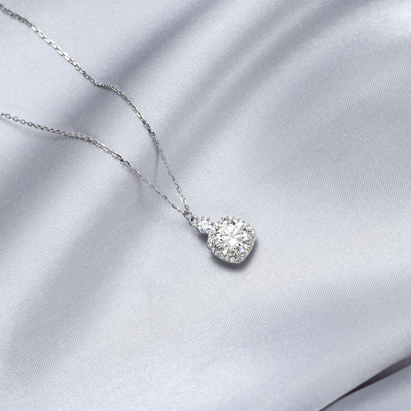 925 Sterling Silver 2 Karat Moissanite Necklace For Women