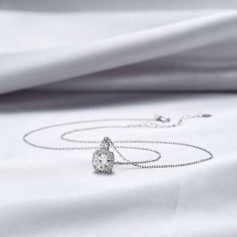 925 Sterling Silver 2 Karat Moissanite Necklace For Women